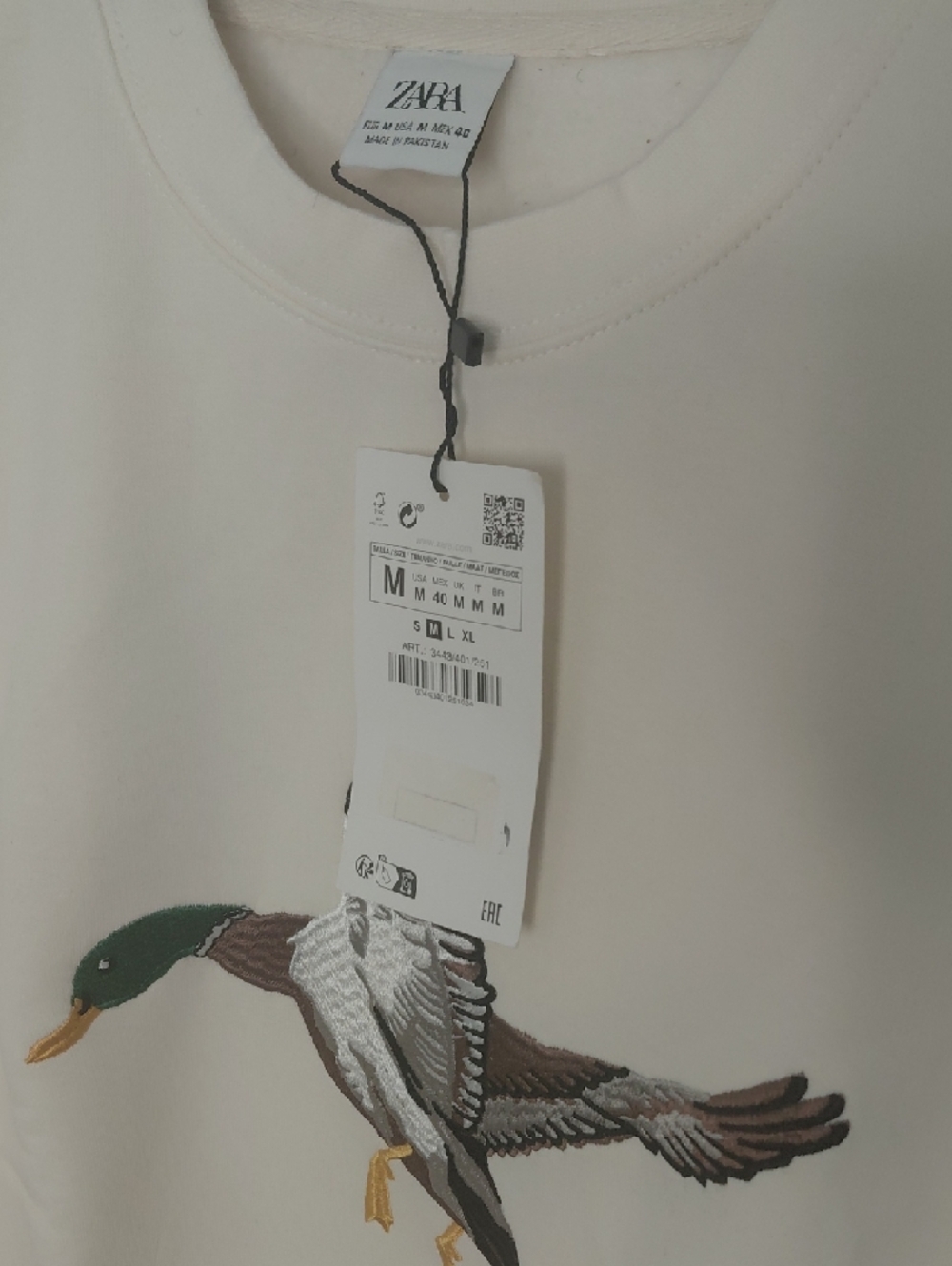 Zara Cream Crewneck Sweater with Embroidered Duck - Picture 6 of 7